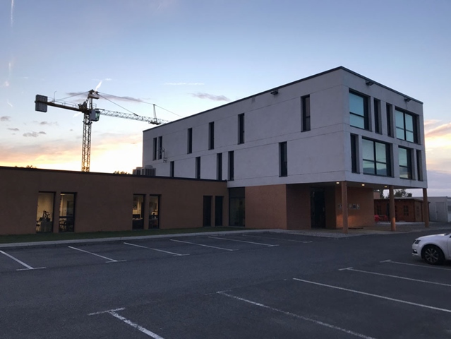 Immeuble de bureaux et stockage à Villeneuve Tolosane