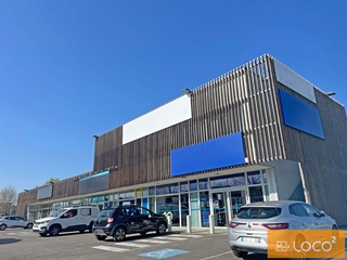 Local commercial de 250 m² - ZA du FUTUROPÔLE