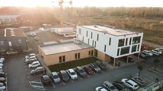 Immeuble de bureaux et stockage à Villeneuve Tolosane