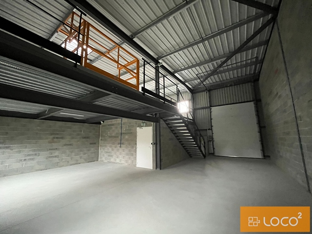 Local d'activité de 180 m² - LALANDE