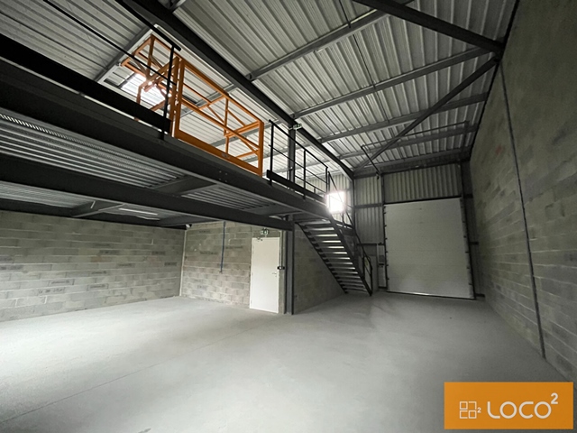 Local d'activité de 180 m² - LALANDE