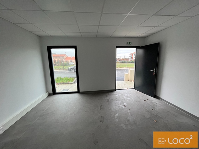 Local d'activité de 180 m² - LALANDE