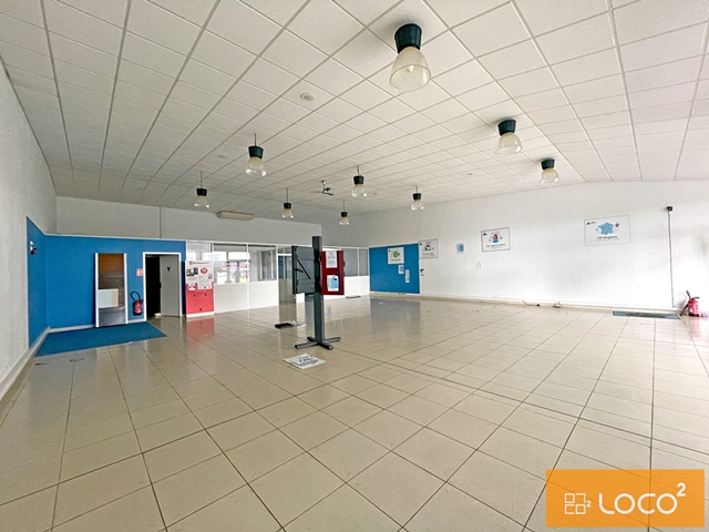 Local commercial de 200 m² - Zone de MONTREDON