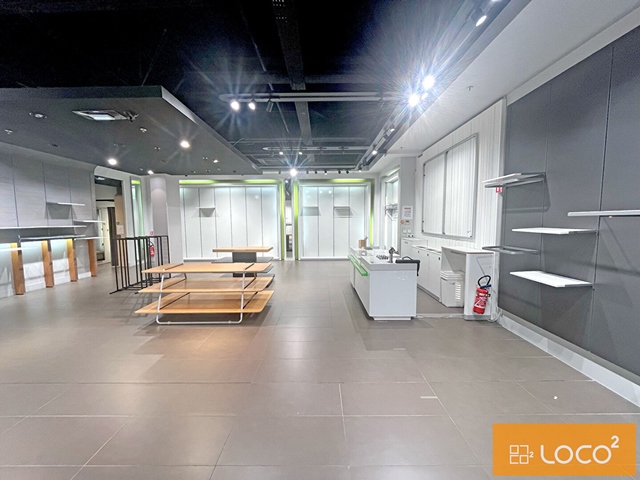 Local commercial C.C. E.LECLERC - Rouffiac Tolosan 180 m2