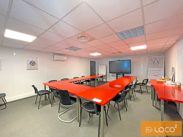 Bâtiment de 1044 m²- Parc d'activités de MONLONG