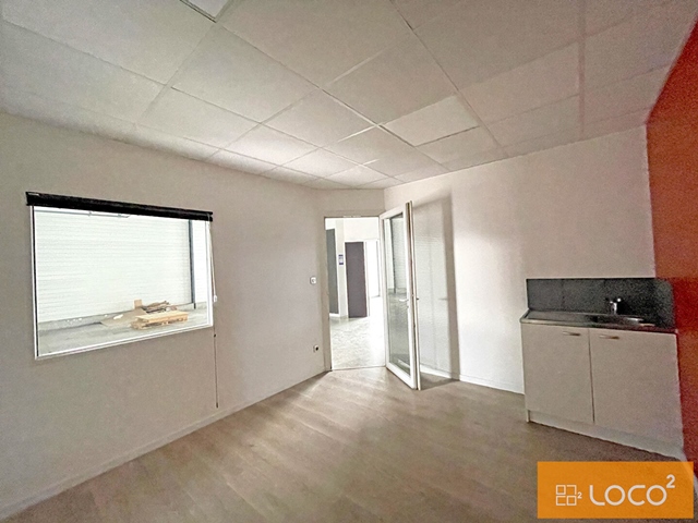 Local d'activité de 142 m² - ZI de Thibaud