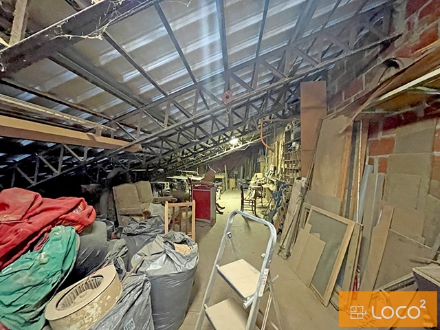 Local d'activité de 107,60 m² - SAINT-CAPRAIS