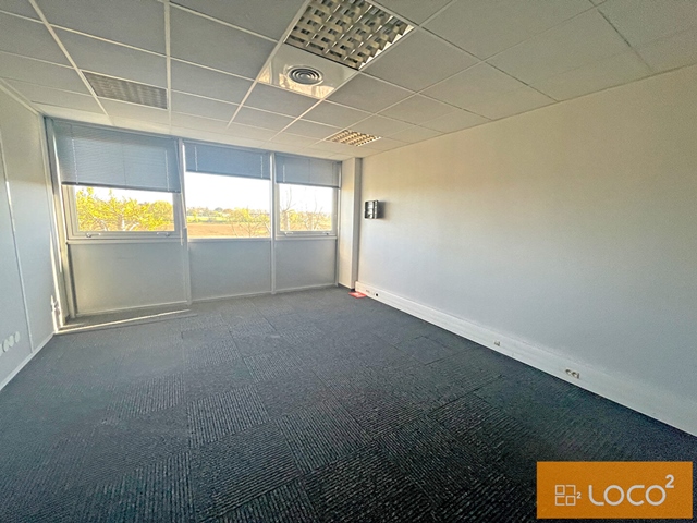 MONTAUDRAN - Local d'activité à louer