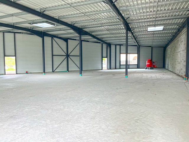 Local commercial Merville 648 m2