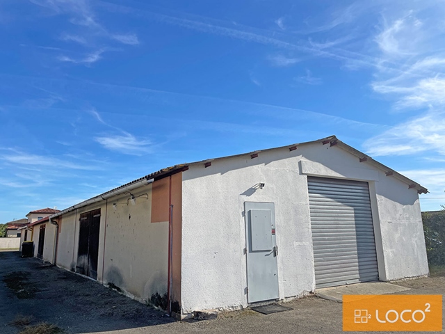 Local d'activité de 260 m² - ZA DU CASQUE - LOT 3 et 4