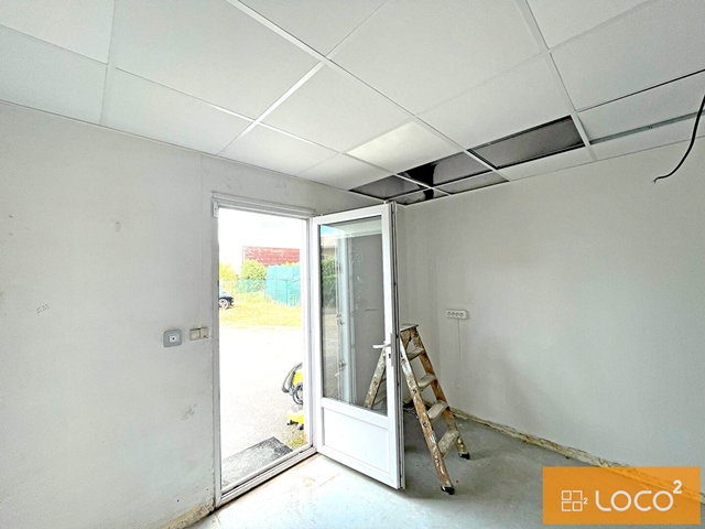 Local d'activité de 260 m² - ZA DU CASQUE - LOT 3 et 4