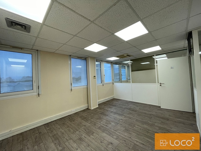 MONTAUDRAN - Local d'activité à louer