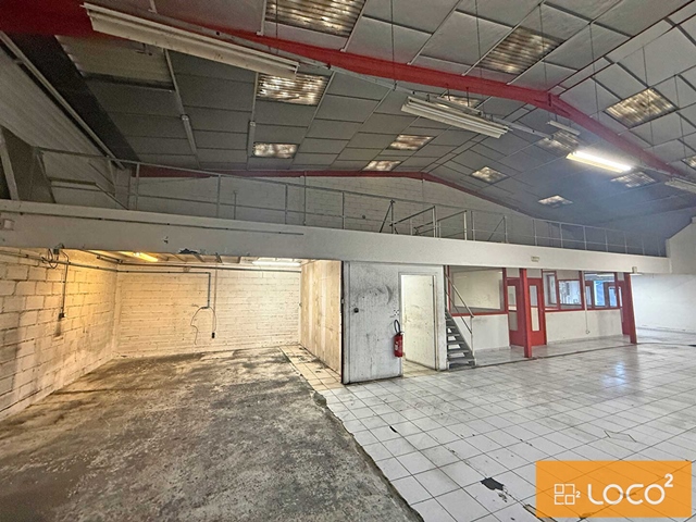 MONTAUDRAN - Local d'activité à louer