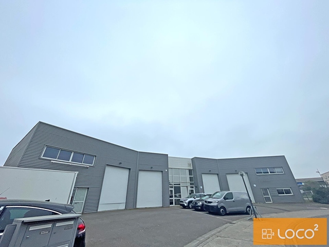 Local d'activité à louer 290 m²