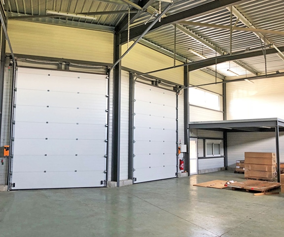 Local d'activité à louer 290 m²