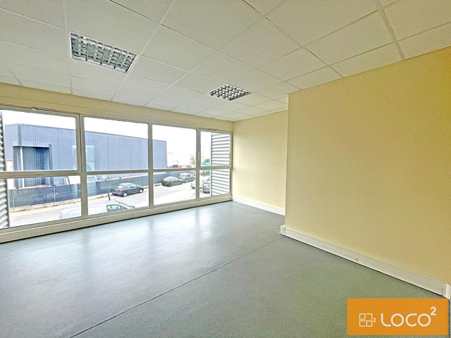 Local d'activité à louer 290 m²