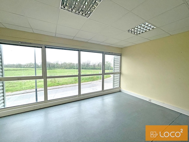 Local d'activité à louer 290 m²
