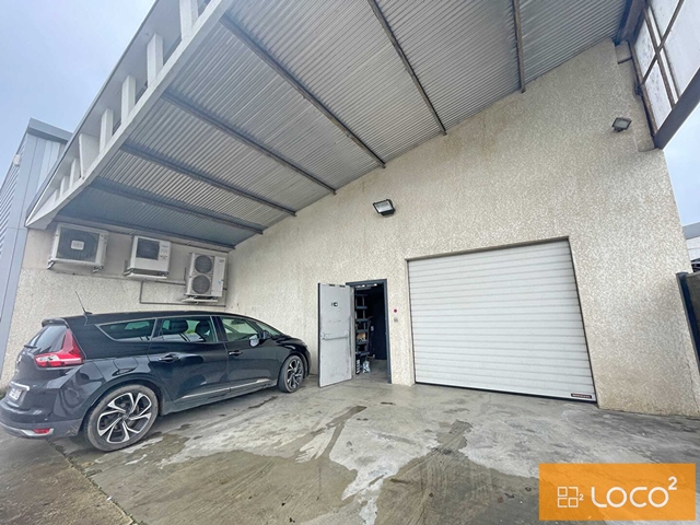 Local commercial de 480 m²- ALBANORD
