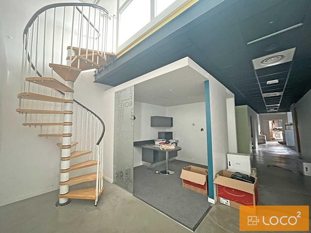 Local commercial de 480 m²- ALBANORD