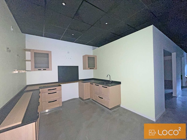 Local commercial de 480 m²- ALBANORD