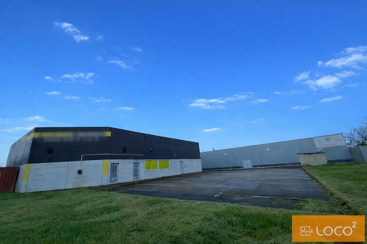 Local commercial de 390 m² - ALBANORD