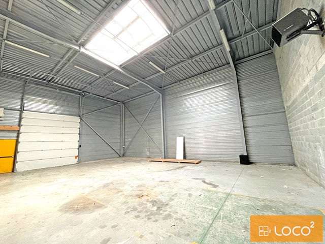 Local d'activité de 313 m² - ZA de Ribaute