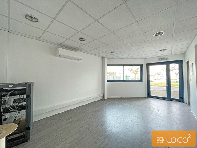 Local d'activité de 313 m² - ZA de Ribaute