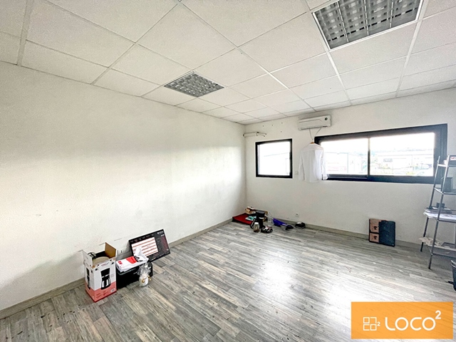 Local d'activité de 150 m² - ZAC DE LA Gravette