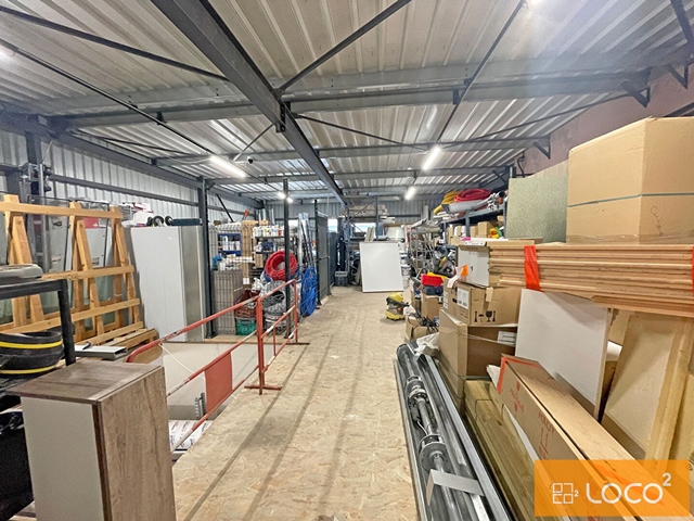 Bureaux et Stock zone de Thibaud