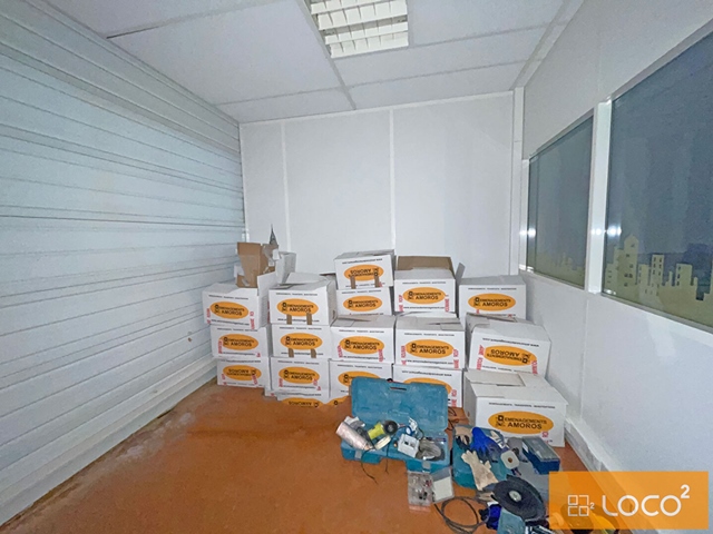 Local d'activité de 259 m² - ZAC DE FRANCAZAL