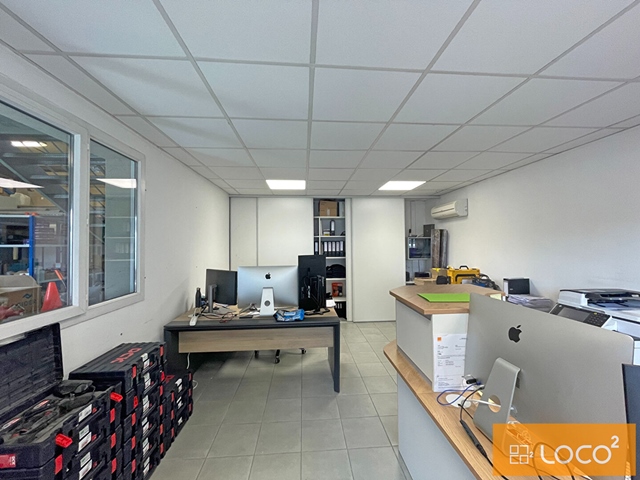 Local d'activité de 230 m² - LALANDE