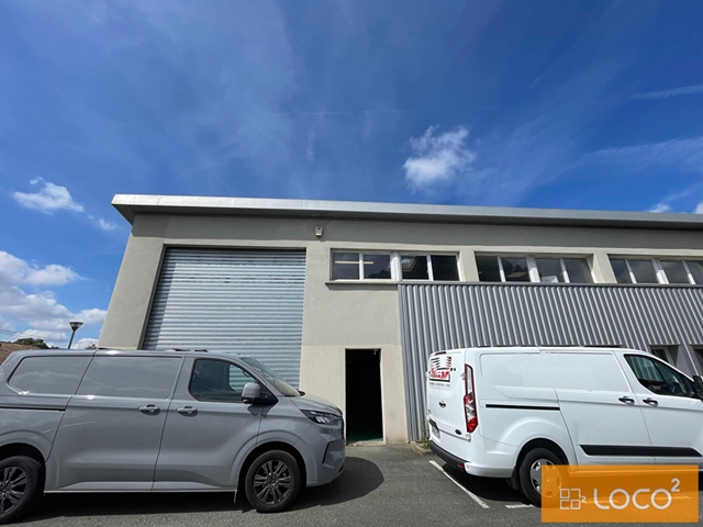 Local d'activité de 230 m² - LALANDE