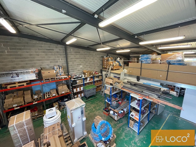 Local d'activité de 230 m² - LALANDE