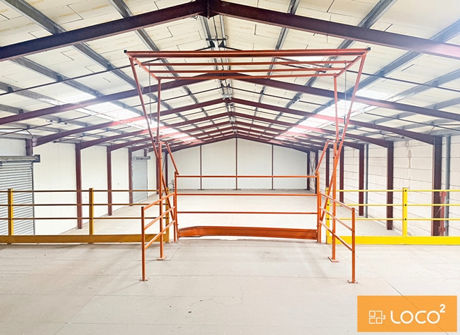 Bâtiment de 1 206 m² - ZI EN JACCA