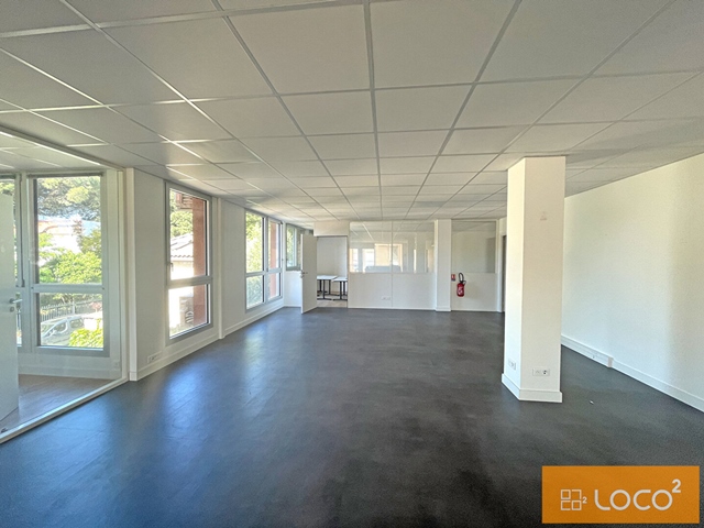 Bureaux à louer intra muros