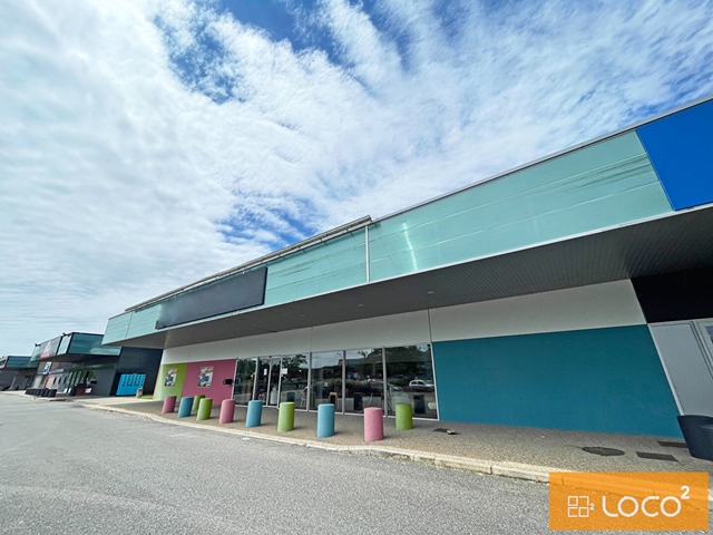Local commercial de 840 m² - Zone du FUTUROPÔLE