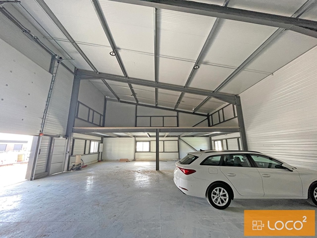 Local d'activité de 370 m² - ZA DES MORTIERS