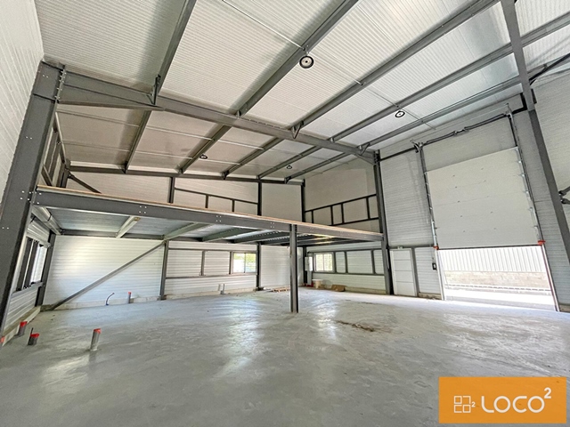Local d'activité de 370 m² - ZA DES MORTIERS