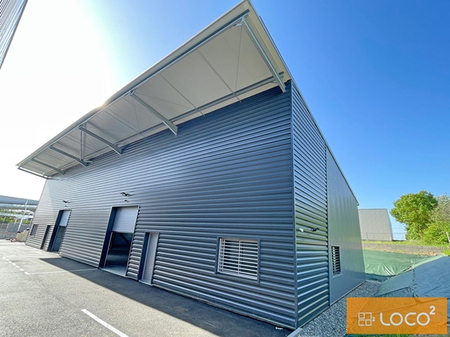 Local d'activité de 370 m² - ZA DES MORTIERS