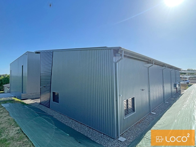 Local d'activité de 370 m² - ZA DES MORTIERS