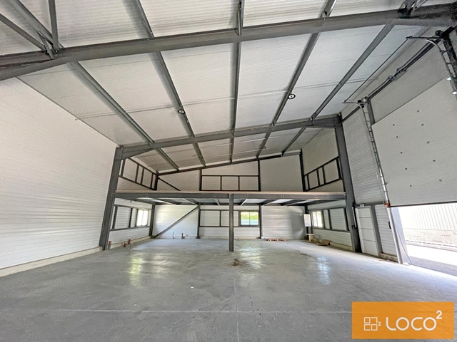 Local d'activité de 370 m² - ZA DES MORTIERS