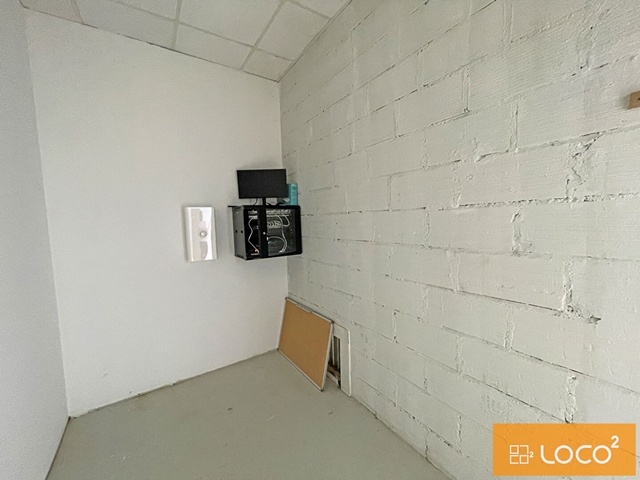 Local d'activité de 140 m²- ZI de Thibaud