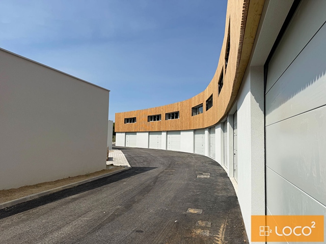 Locaux d'activités à vendre