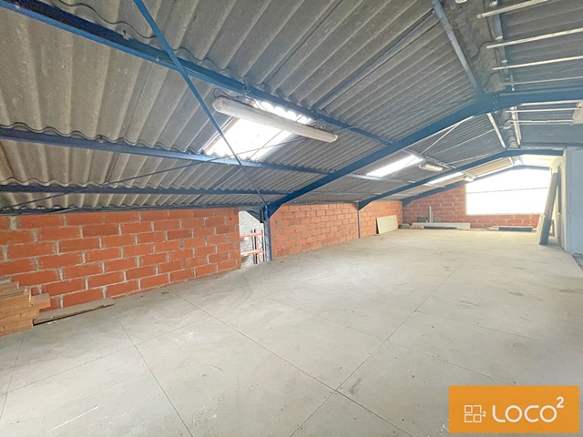 Bâtiment d'activité de 340 m² avec grand extérieur - ZA LAFITTE