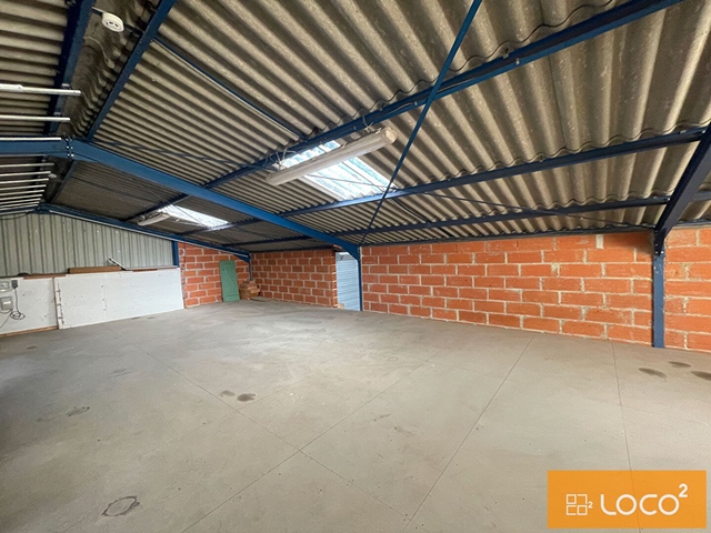 Bâtiment d'activité de 340 m² avec grand extérieur - ZA LAFITTE