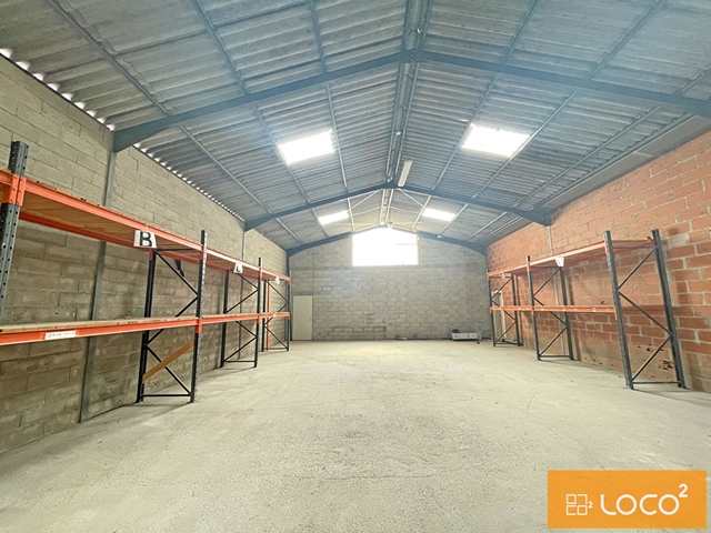 Bâtiment d'activité de 340 m² avec grand extérieur - ZA LAFITTE