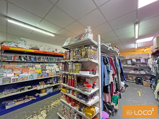 Local commercial de 347 m² - ZI NOVITAL