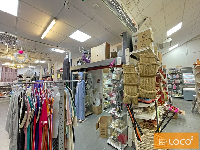 Local commercial de 347 m² - ZI NOVITAL