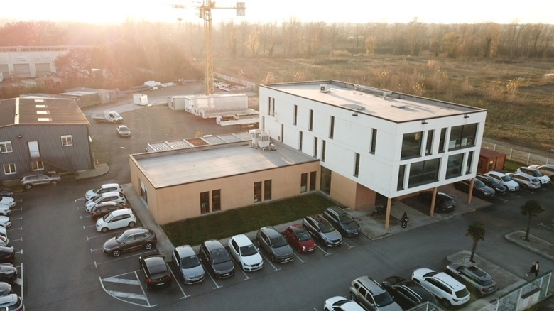 Immeuble de bureaux et stockage à Villeneuve Tolosane