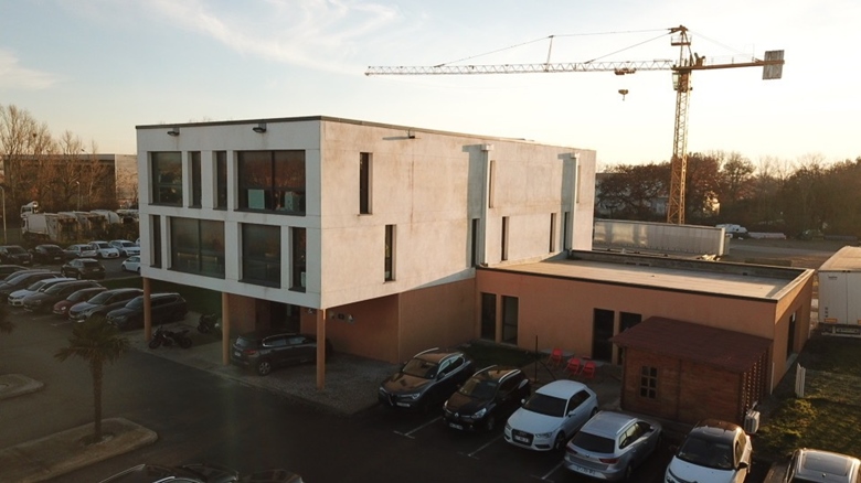 Immeuble de bureaux et stockage à Villeneuve Tolosane